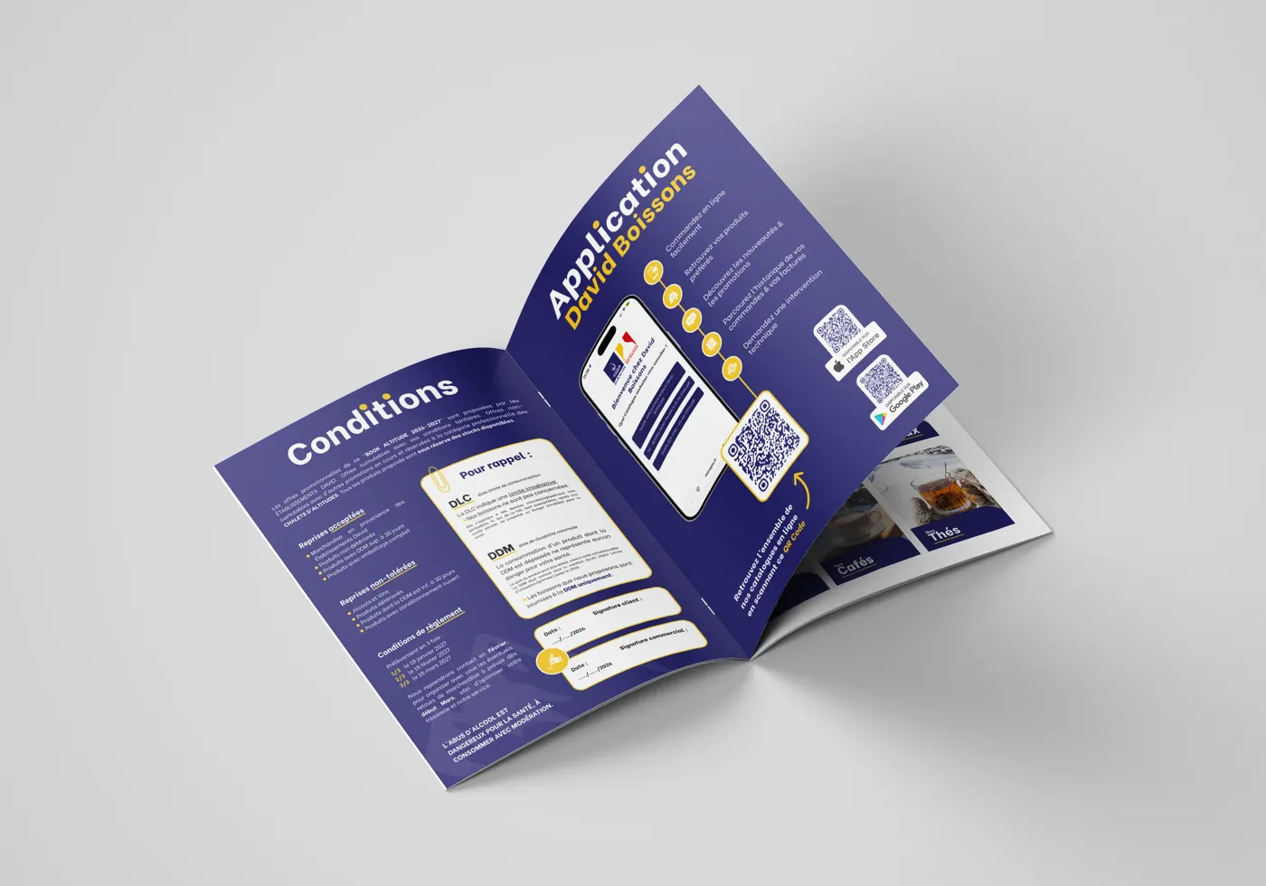 Brochure David Boissons ouverte sur une double page bleue