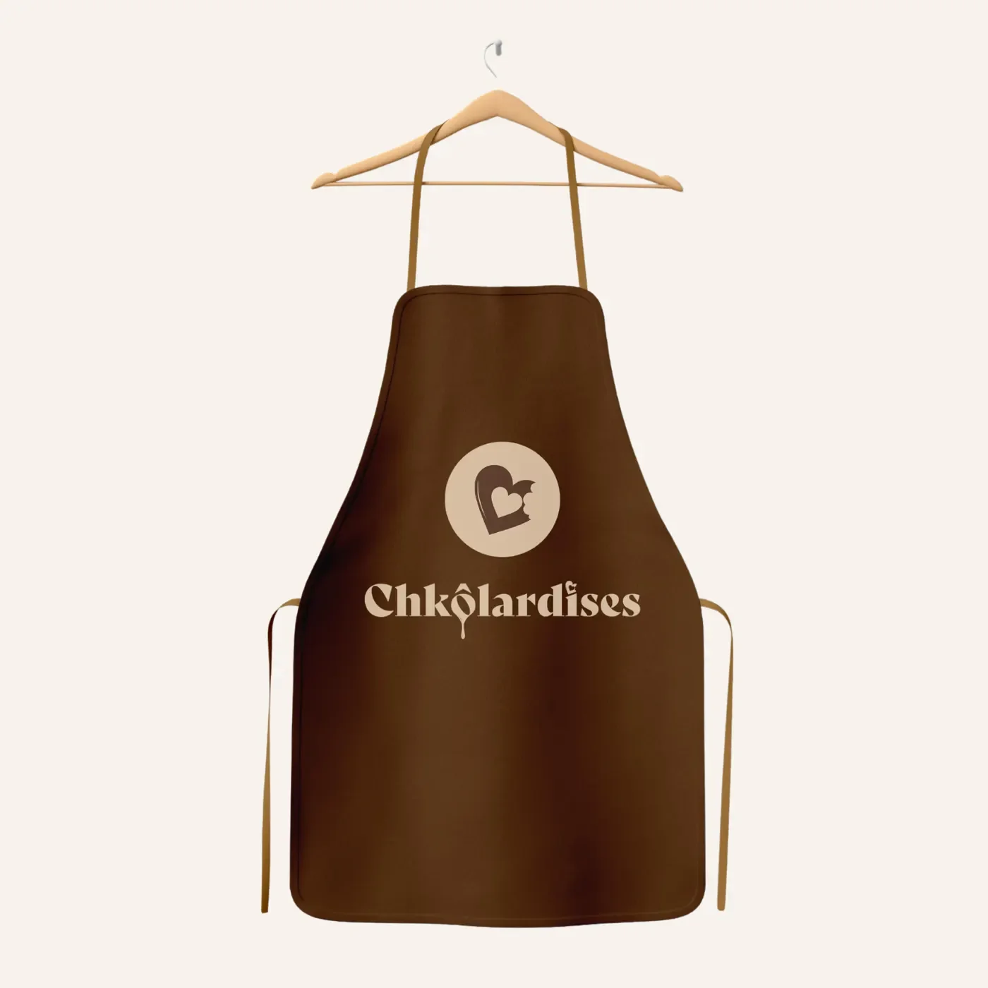 Logo Chkôlardises brodé sur un tablier